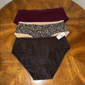 GAP 3 Piece set Organic Stretch Cotton Hipsters , XS, NWT